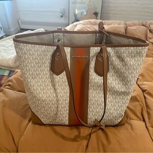 Michael Kors tote
